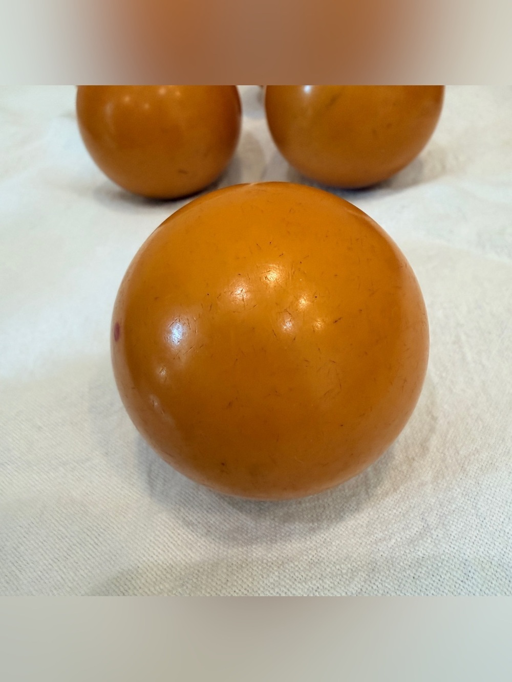 Vintage Bakelite Game Balls Lot 11 Cherry Red Butterscotch Yellow 54-57mm 1460g - Picture 12 of 16